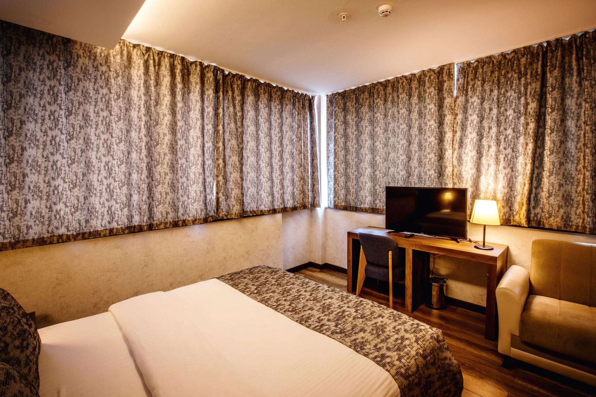 ไลฟ์ พอยต์ โฮเต็ล Hotel ทรับซอน ภายนอก รูปภาพ