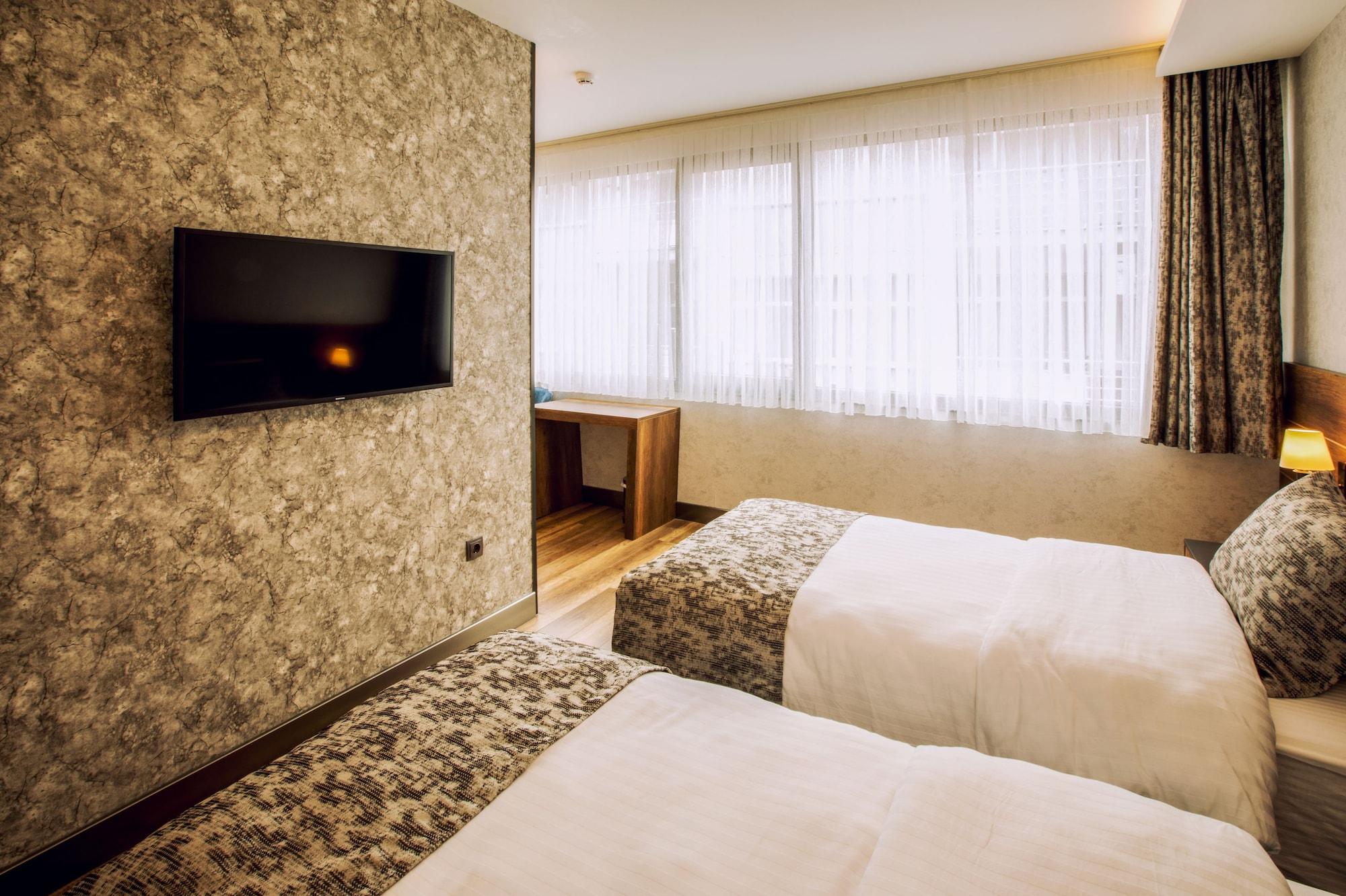 ไลฟ์ พอยต์ โฮเต็ล Hotel ทรับซอน ภายนอก รูปภาพ