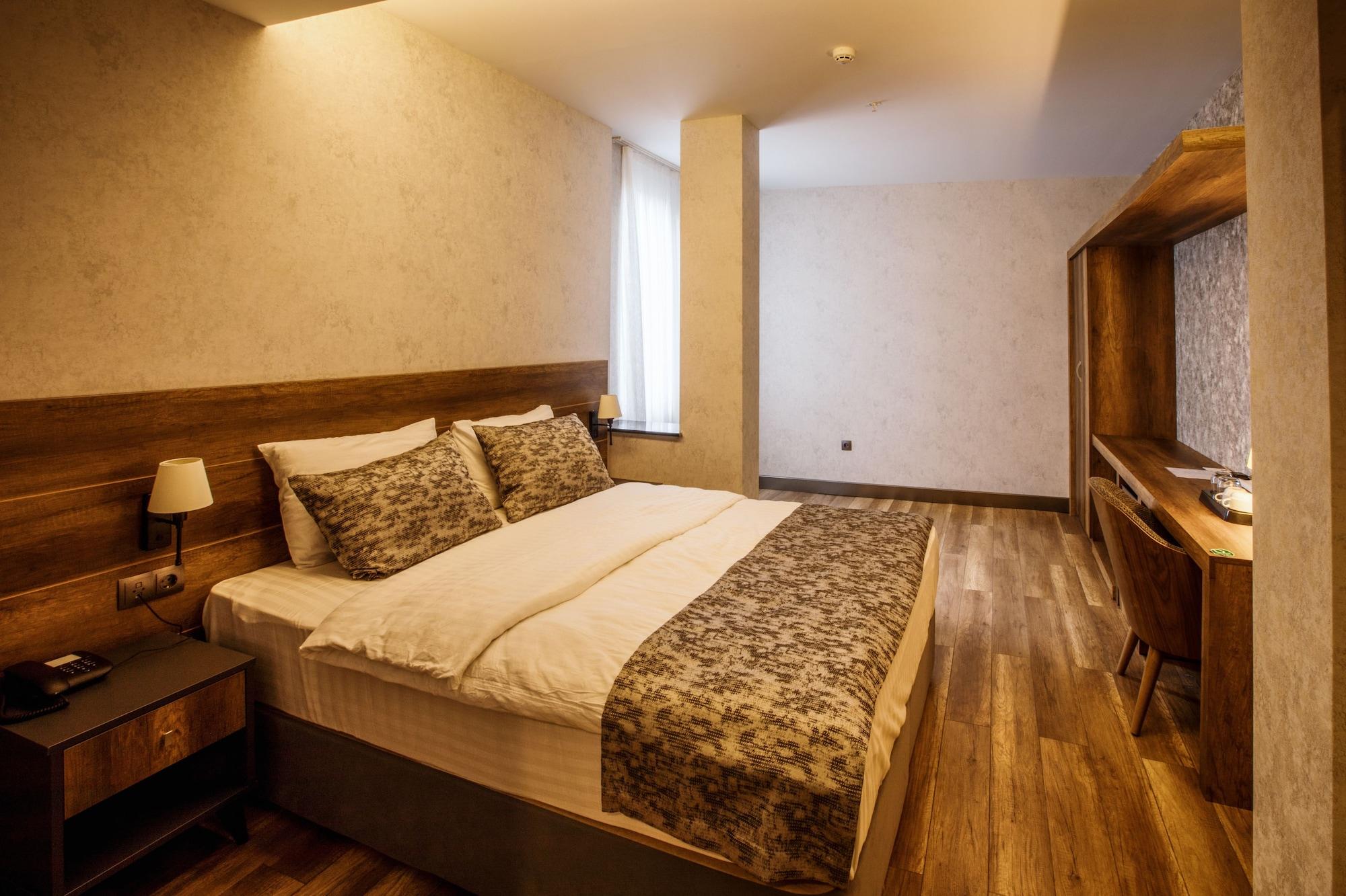 ไลฟ์ พอยต์ โฮเต็ล Hotel ทรับซอน ภายนอก รูปภาพ