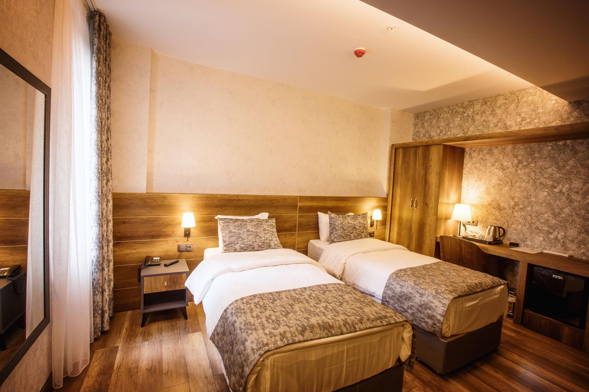 ไลฟ์ พอยต์ โฮเต็ล Hotel ทรับซอน ภายนอก รูปภาพ