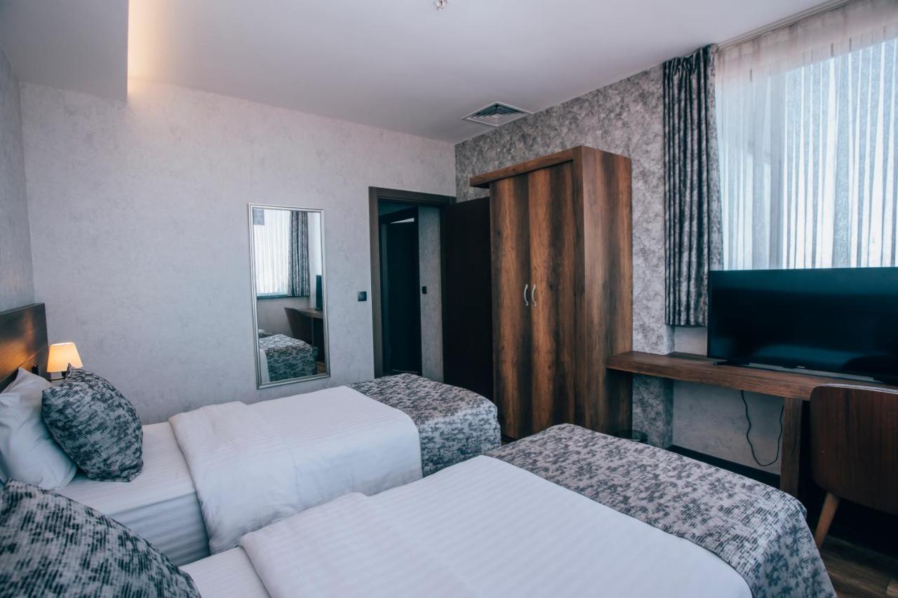 ไลฟ์ พอยต์ โฮเต็ล Hotel ทรับซอน ภายนอก รูปภาพ